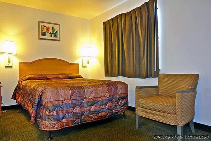 Готель Oyo Townhouse Beaumont Medical Center Area Номер фото